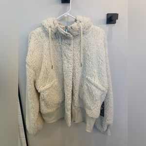 NWOT Womens Glyder Sherpa jacket